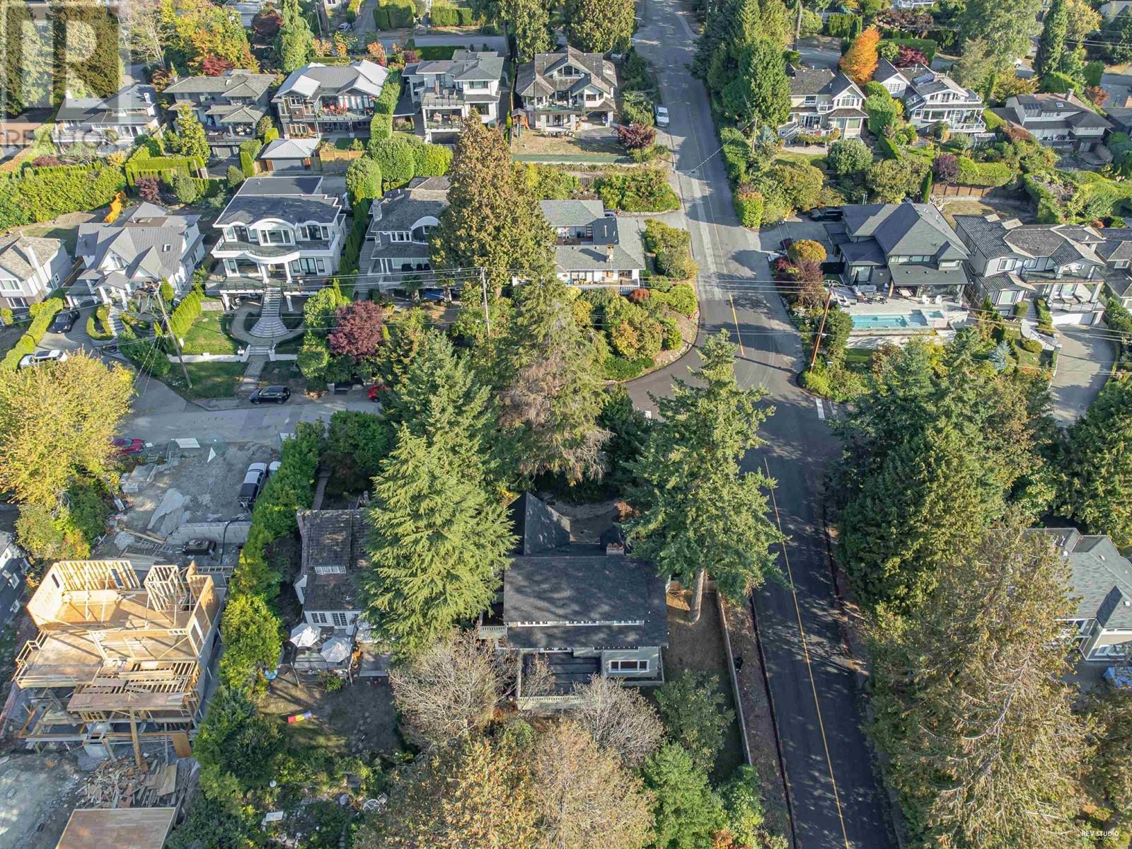 2602 Ottawa Avenue, West Vancouver, British Columbia  V7V 2T5 - Photo 4 - R2818948