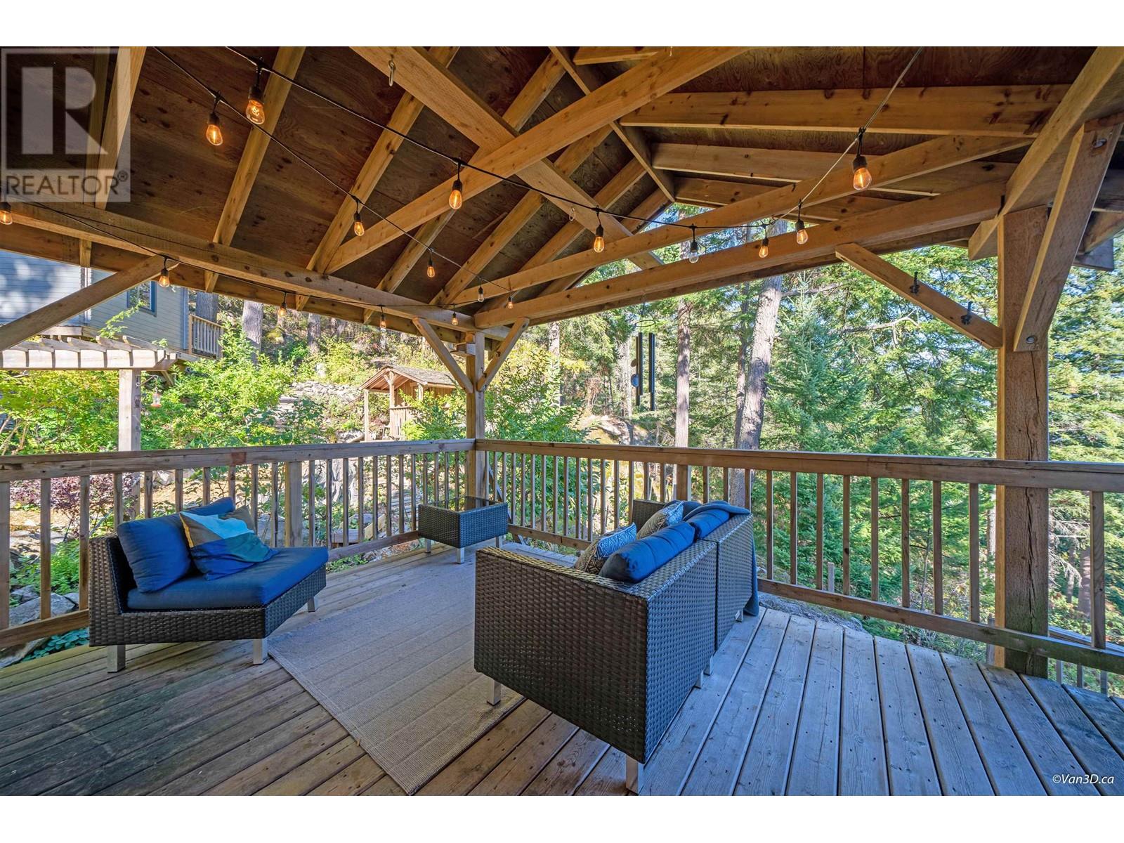 360 Creek Road, Bowen Island, British Columbia  V0N 1G1 - Photo 23 - R2828002