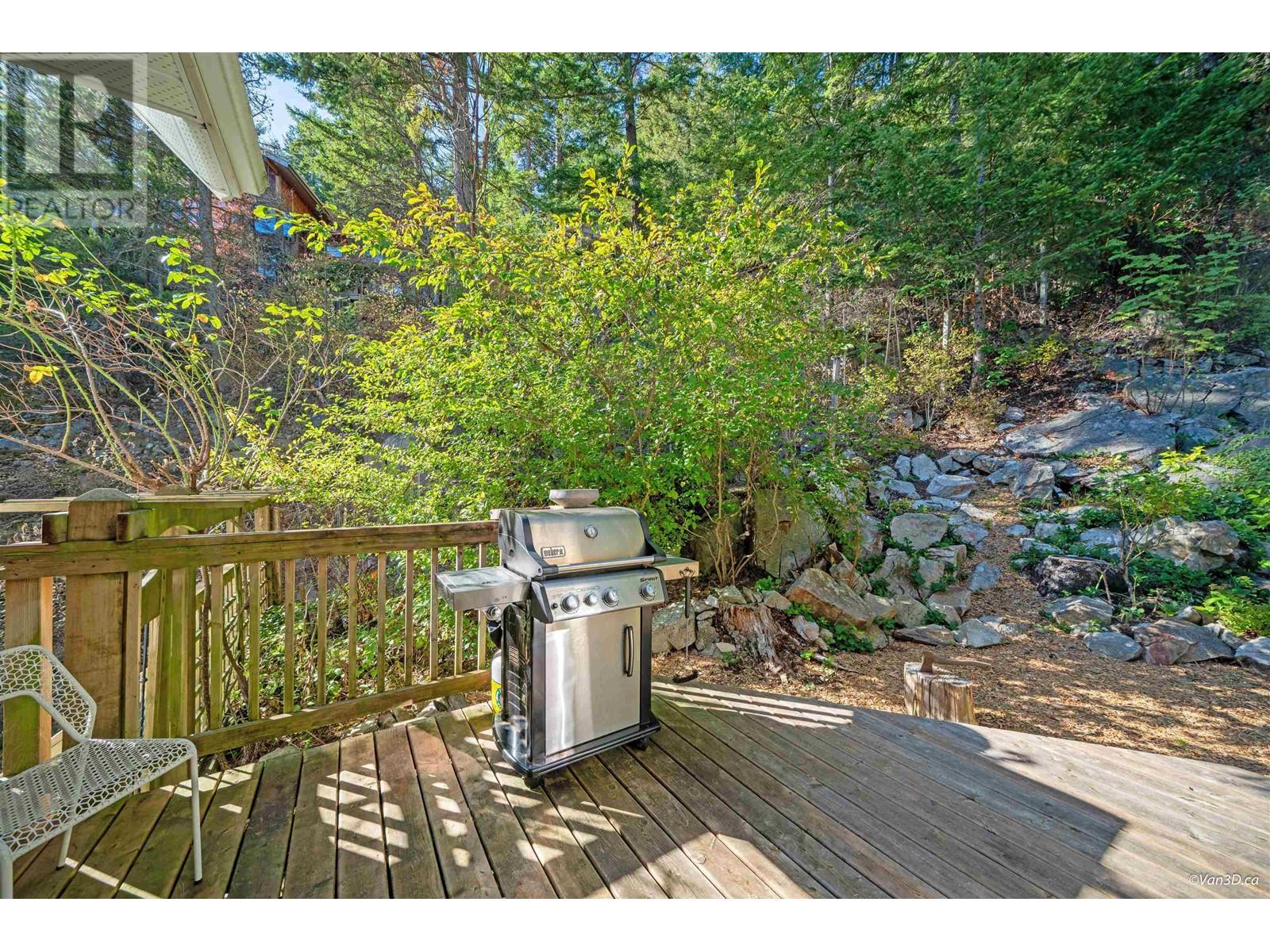 360 Creek Road, Bowen Island, British Columbia  V0N 1G1 - Photo 22 - R2828002