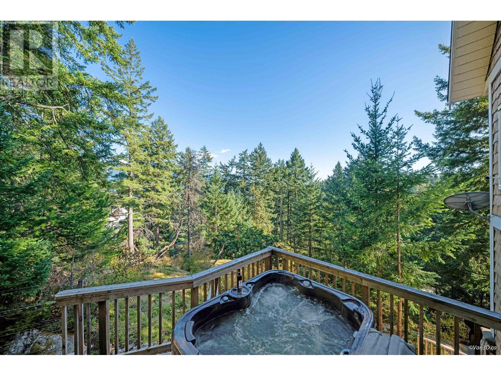 360 Creek Road, Bowen Island, British Columbia  V0N 1G1 - Photo 25 - R2828002
