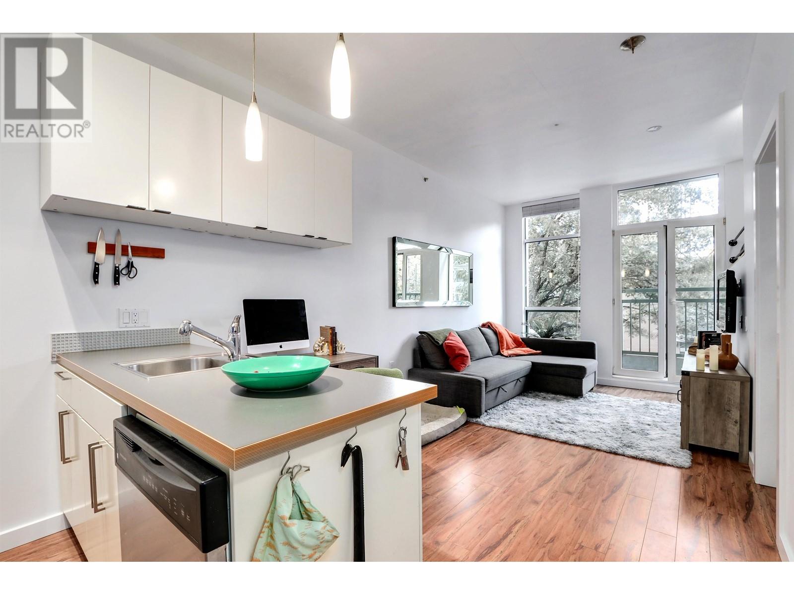 207 1 E CORDOVA STREET, vancouver, British Columbia