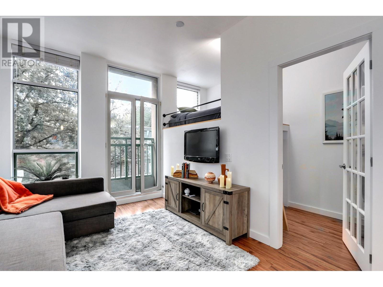 207 1 E Cordova Street, Vancouver, British Columbia  V6A 4H3 - Photo 5 - R2816969