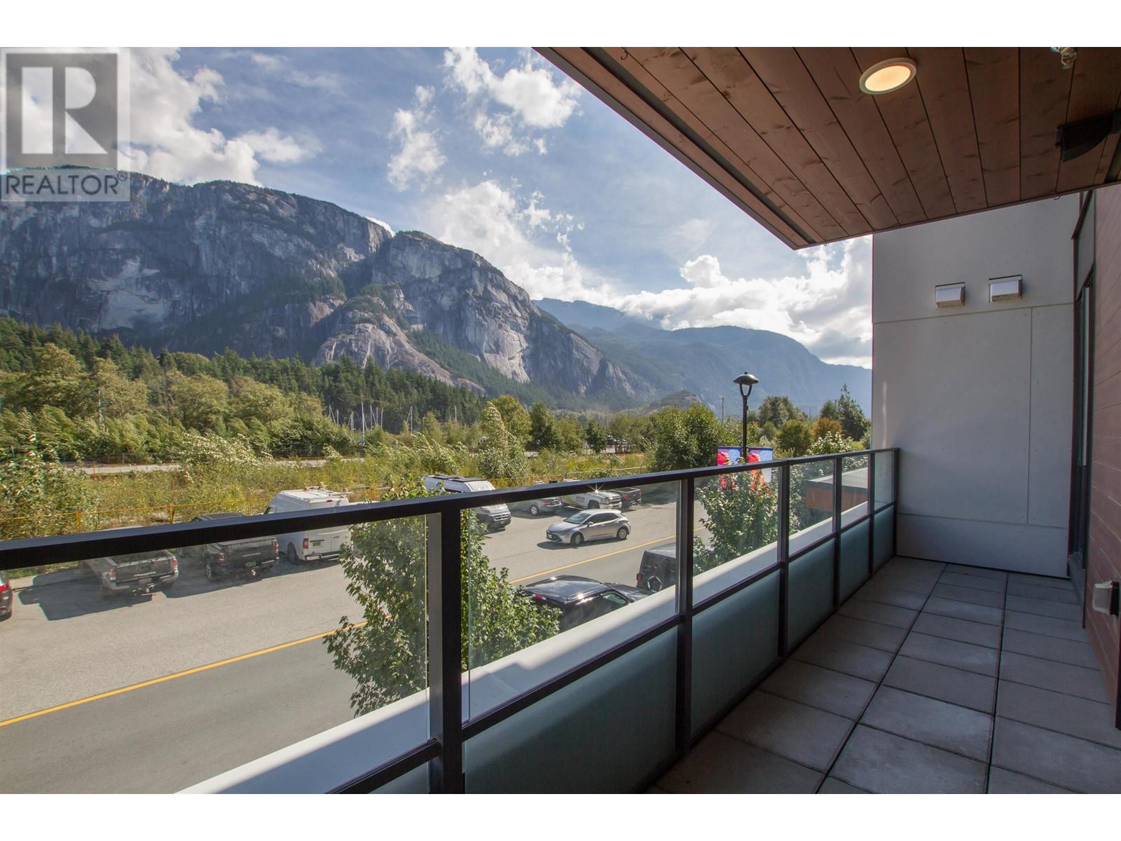 207 37881 Cleveland Avenue, Squamish, British Columbia  V8B 0Z7 - Photo 3 - R2828427