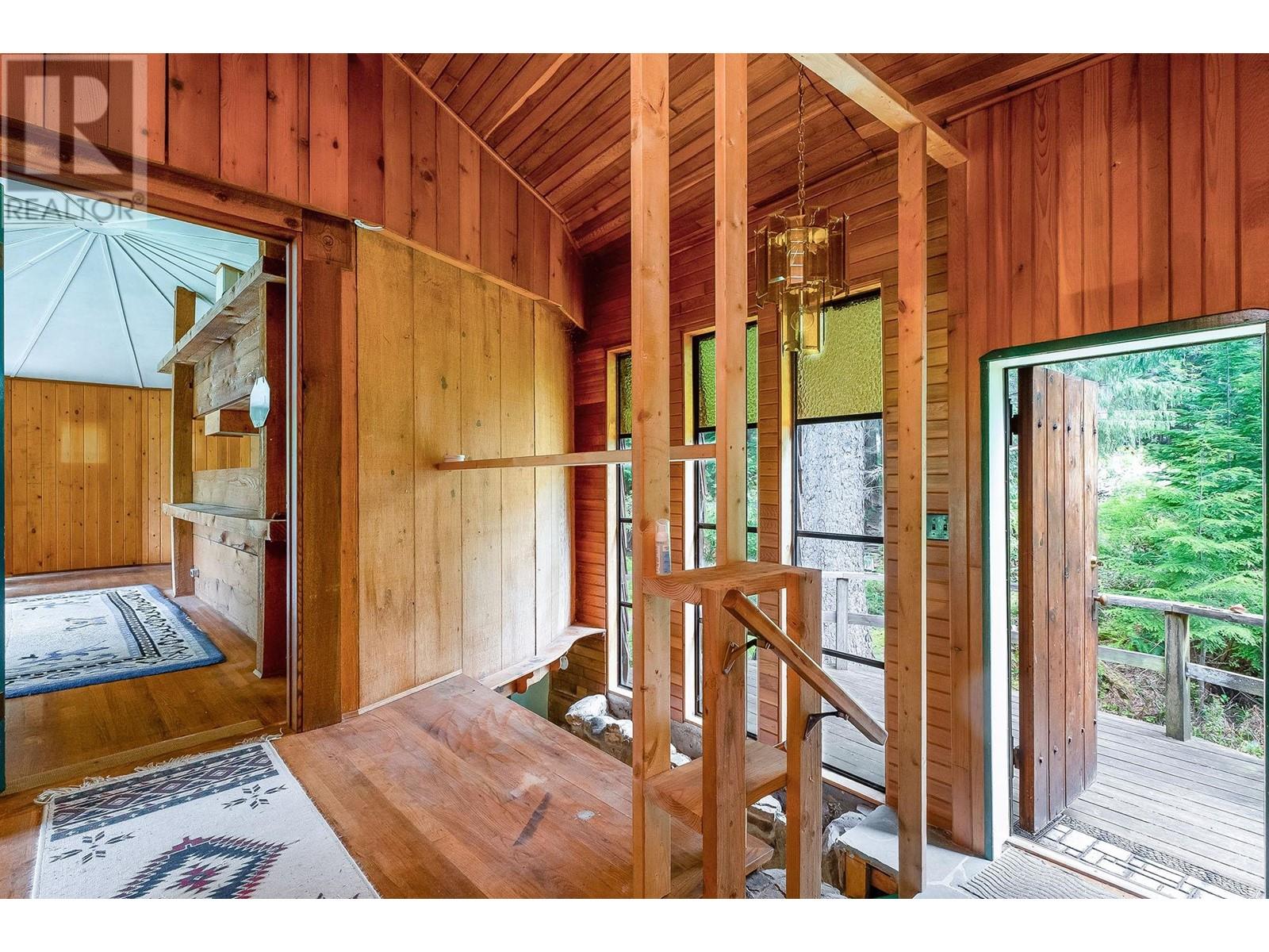 1473 Adams Road, Bowen Island, British Columbia  V0N 1G2 - Photo 16 - R2807698