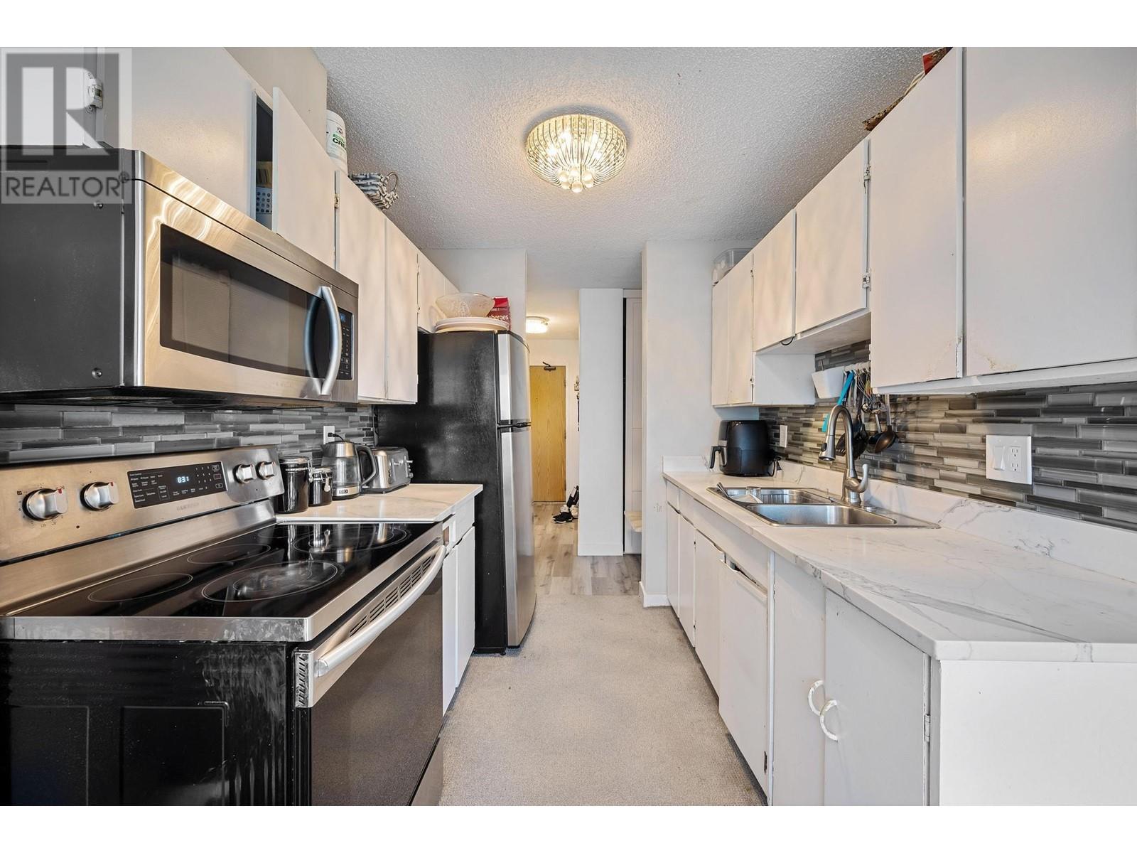 1206 7275 Salisbury Avenue, Burnaby, British Columbia  V5E 4E1 - Photo 2 - R2828432