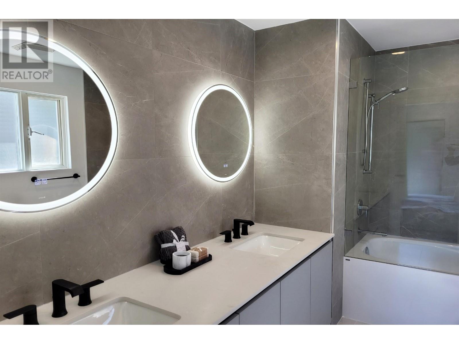 2903 W 28th Avenue, Vancouver, British Columbia  V6L 1X3 - Photo 14 - R2827829