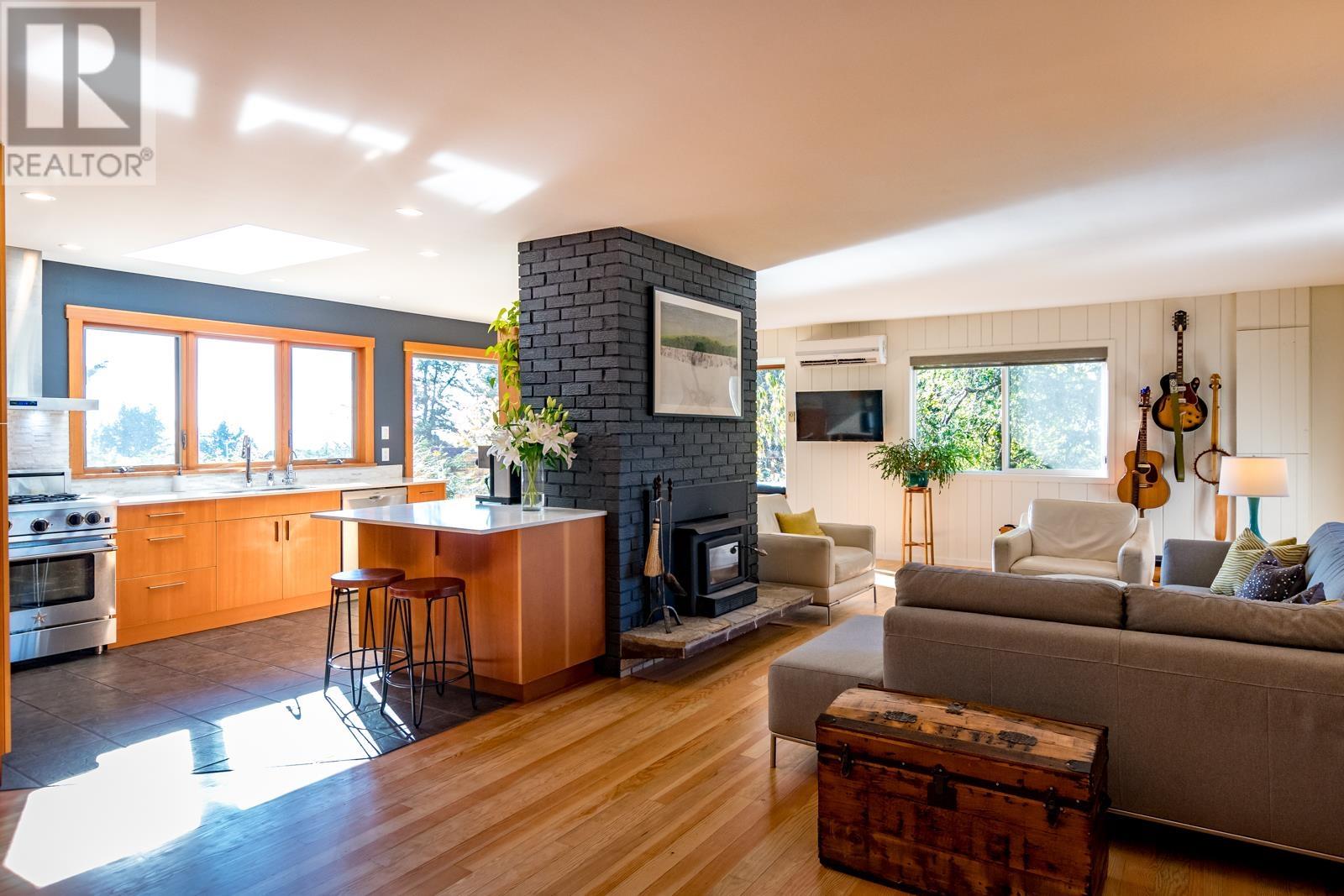 5201 Havies Road, Sechelt, British Columbia  V7Z 0B9 - Photo 7 - R2828441