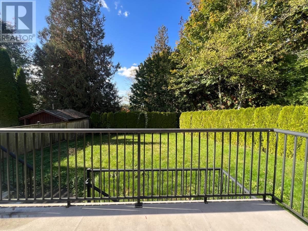 10500 Baker Place, Maple Ridge, British Columbia  V2W 2C2 - Photo 10 - R2828446