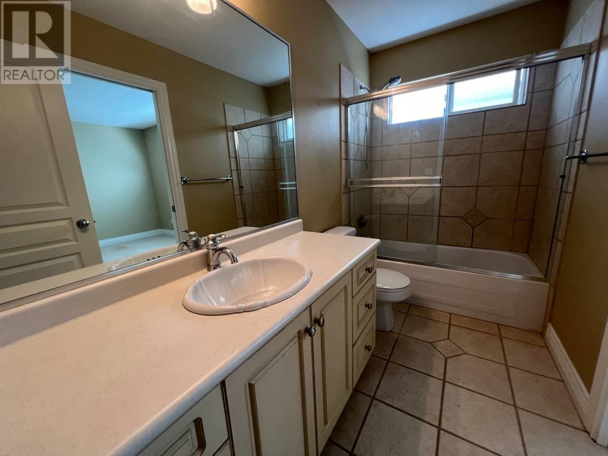 10500 Baker Place, Maple Ridge, British Columbia  V2W 2C2 - Photo 17 - R2828446