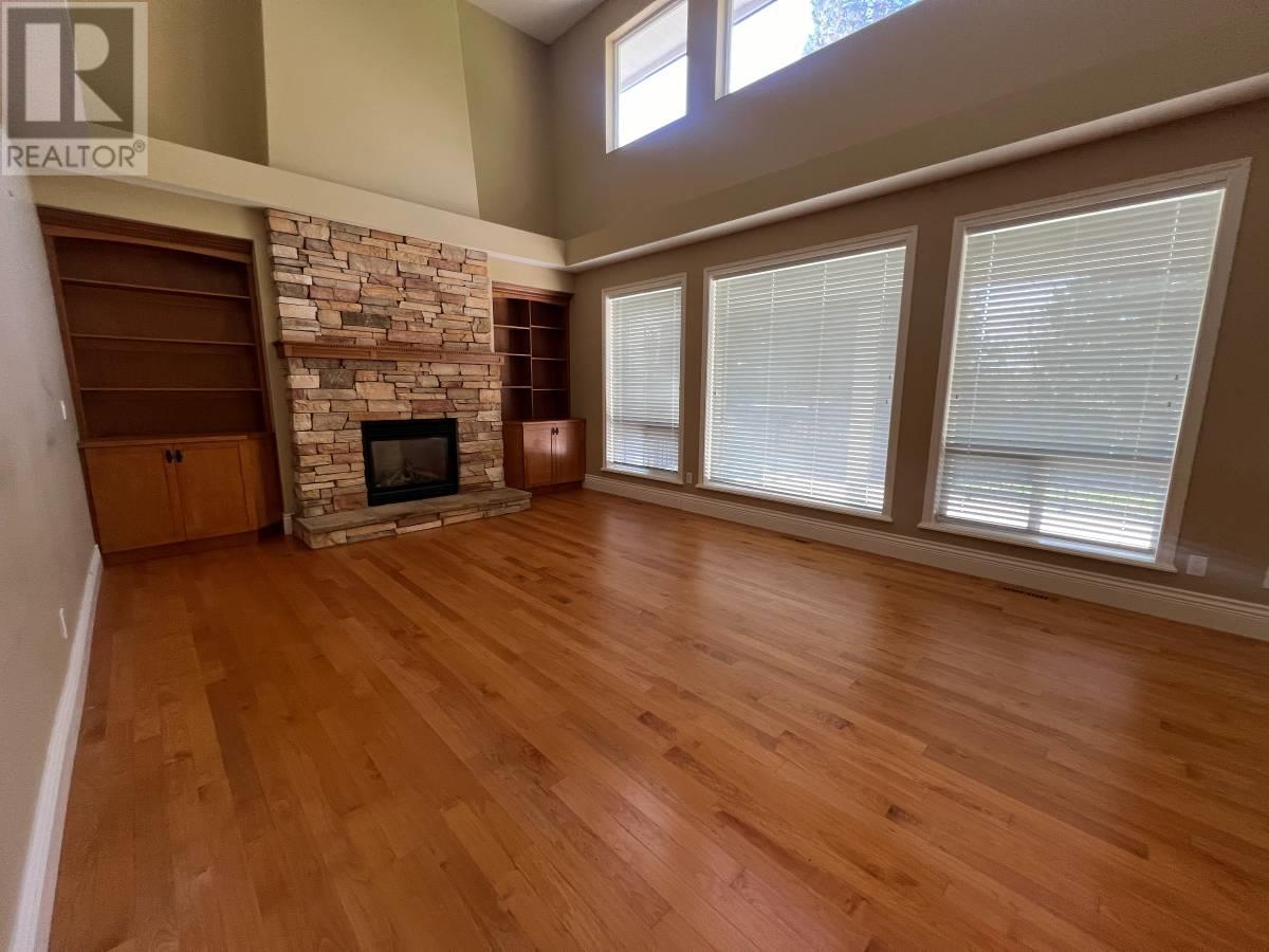 10500 Baker Place, Maple Ridge, British Columbia  V2W 2C2 - Photo 3 - R2828446