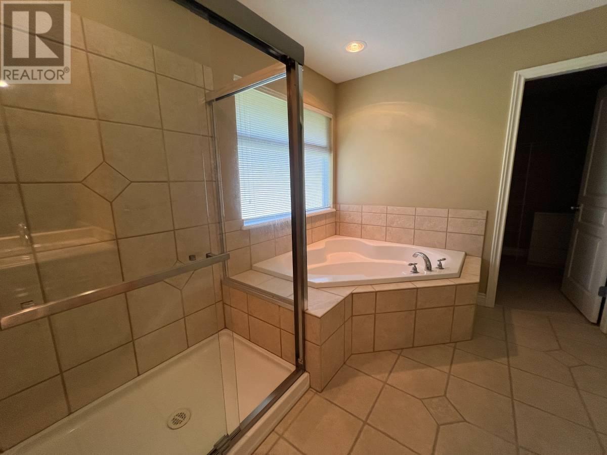 10500 Baker Place, Maple Ridge, British Columbia  V2W 2C2 - Photo 7 - R2828446