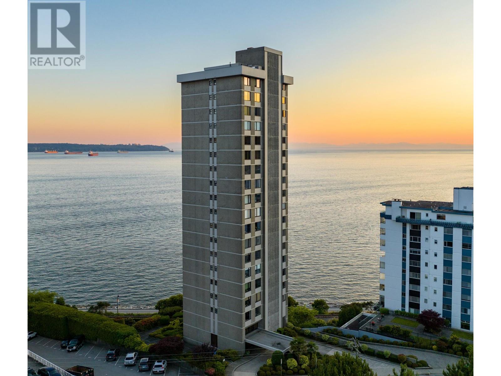 1501 2240 BELLEVUE AVENUE, west vancouver, British Columbia