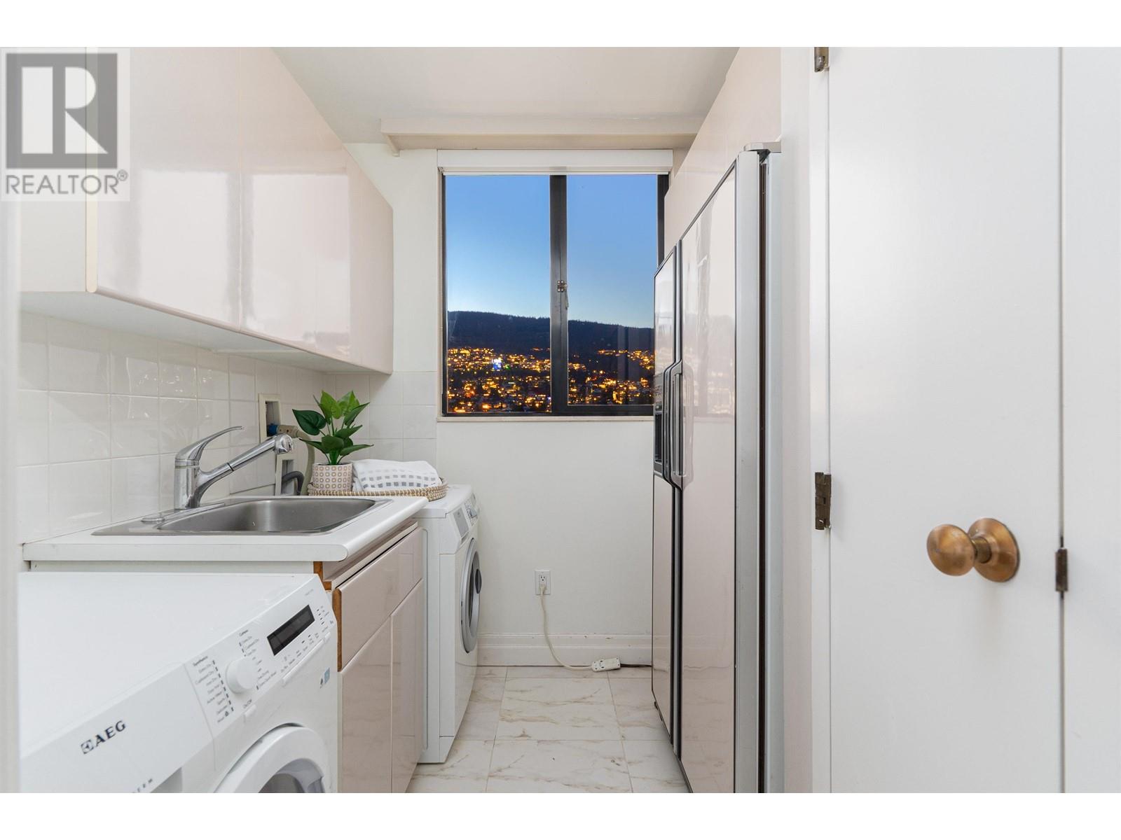 1501 2240 Bellevue Avenue, West Vancouver, British Columbia  V7V 1C6 - Photo 28 - R2812492
