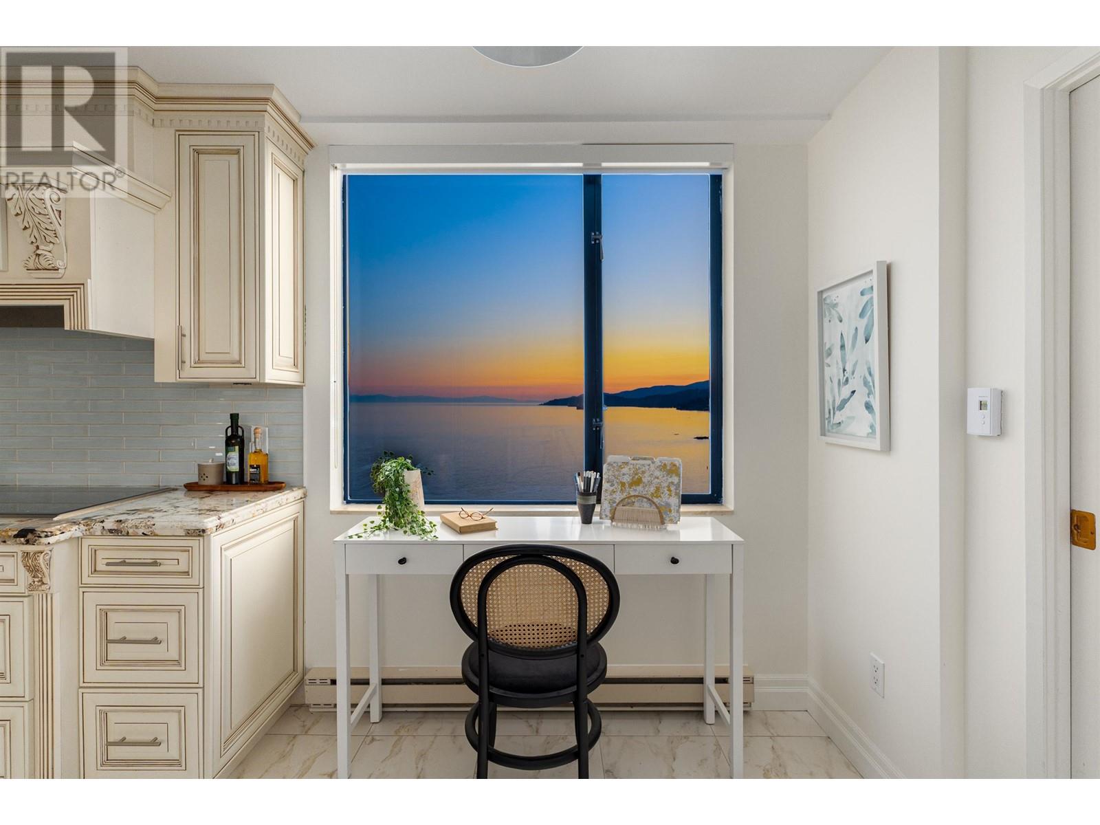 1501 2240 Bellevue Avenue, West Vancouver, British Columbia  V7V 1C6 - Photo 19 - R2812492