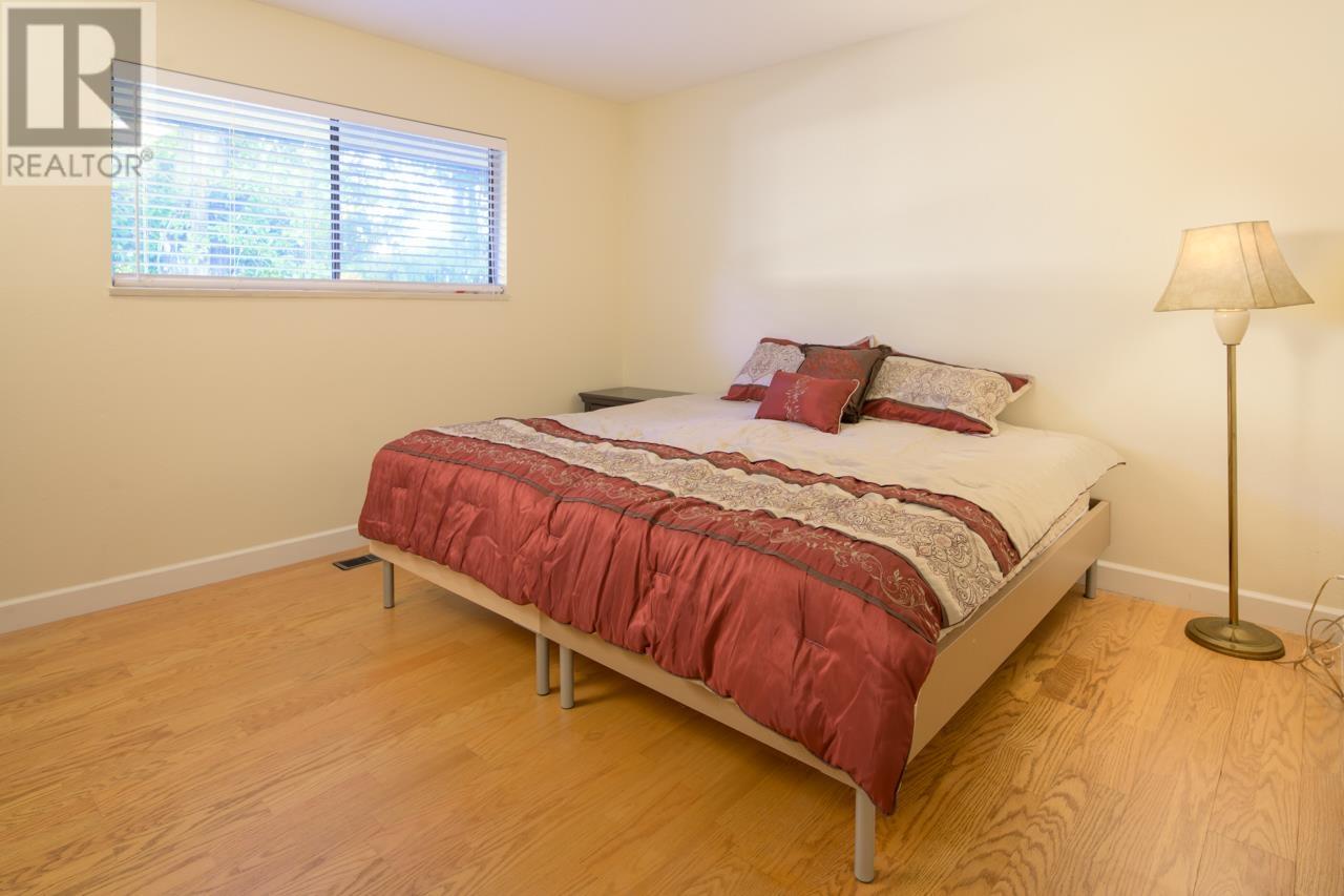 2009 Holdom Avenue, Burnaby, British Columbia  V5B 3W5 - Photo 17 - R2828456