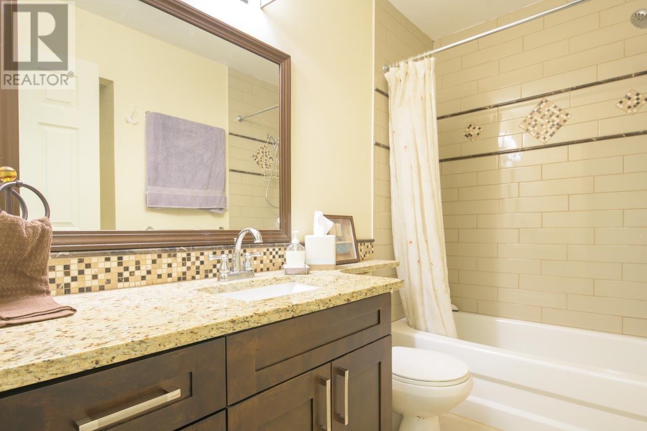 2009 Holdom Avenue, Burnaby, British Columbia  V5B 3W5 - Photo 26 - R2828456