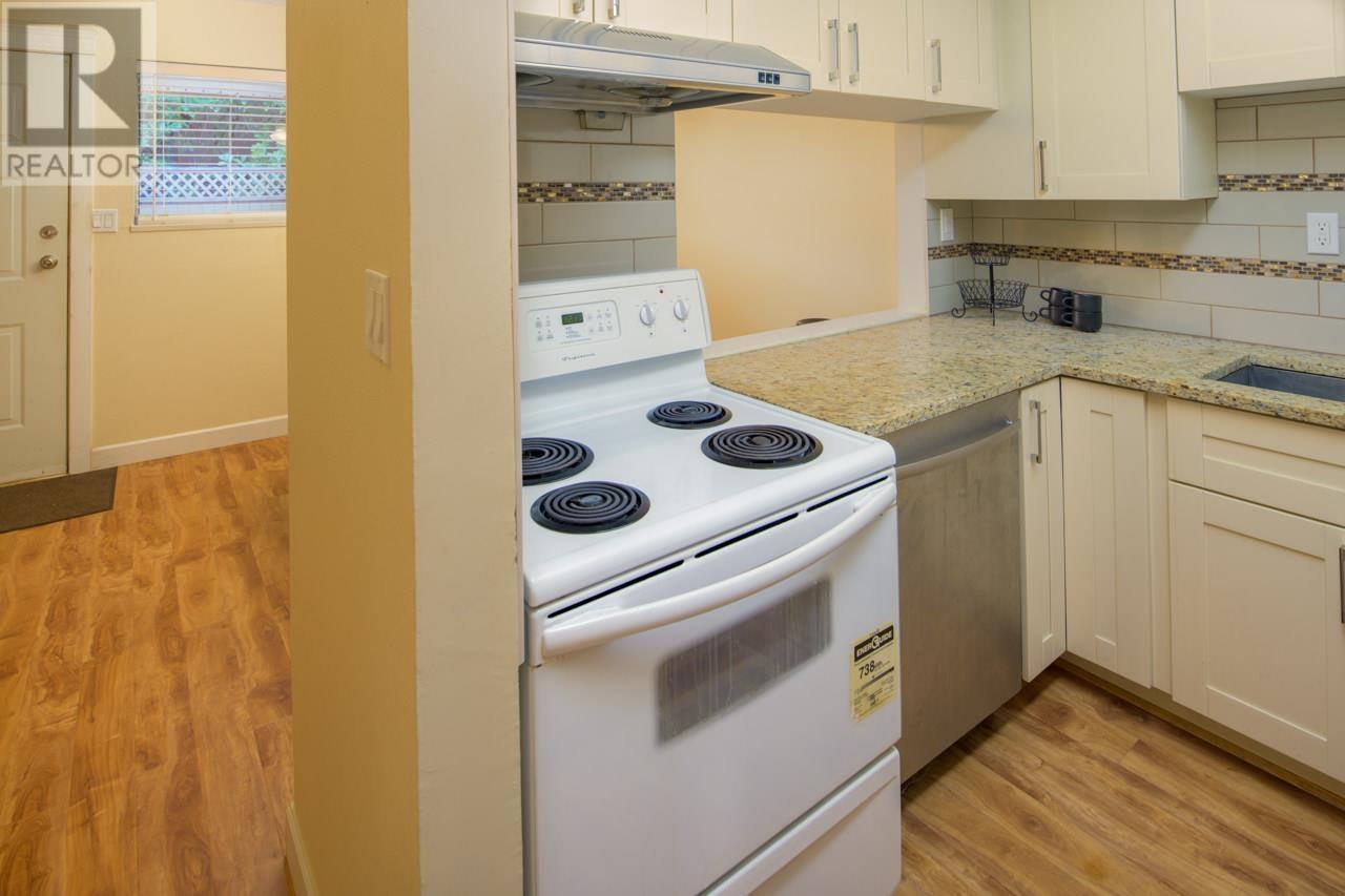 2009 Holdom Avenue, Burnaby, British Columbia  V5B 3W5 - Photo 3 - R2828456