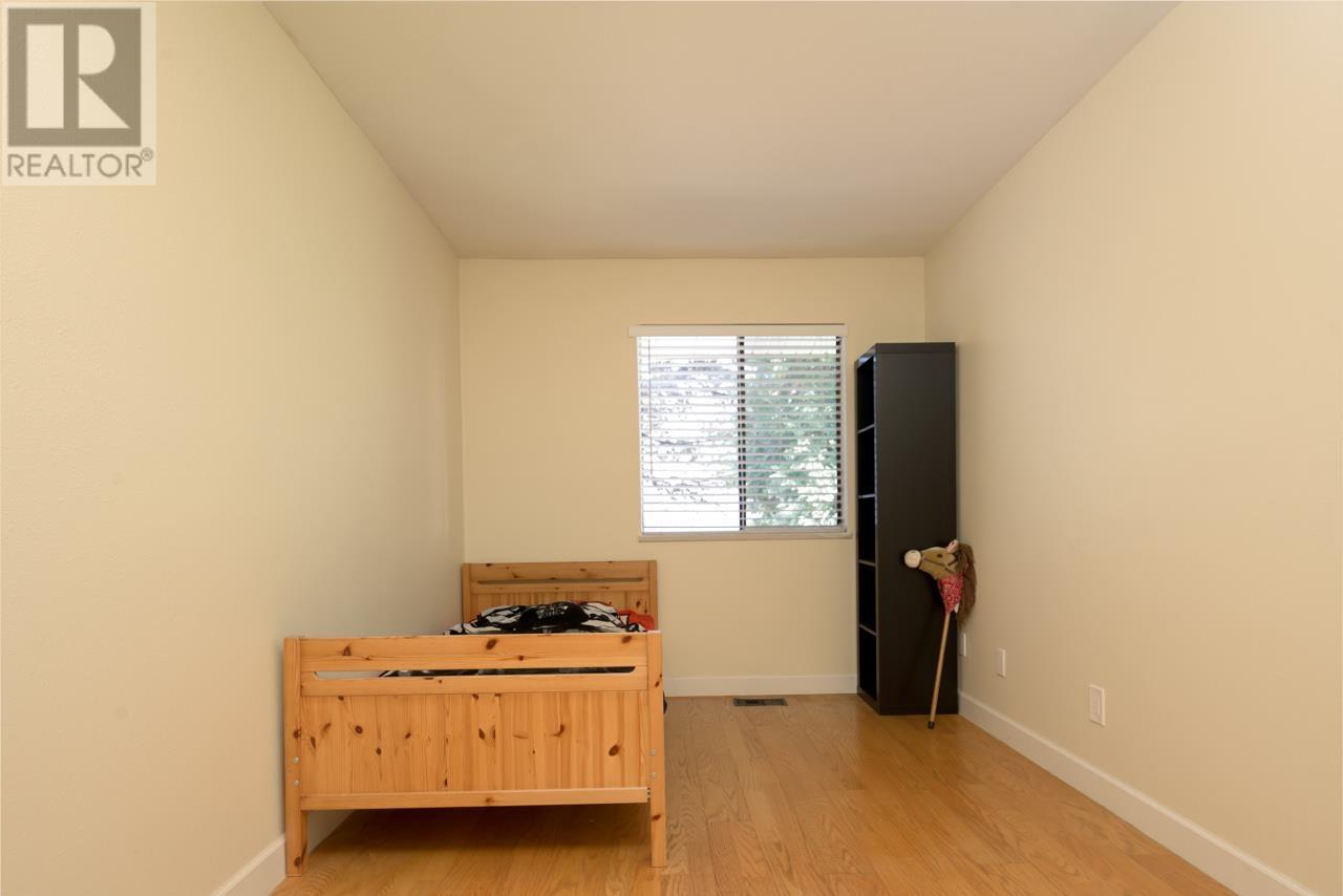 2009 Holdom Avenue, Burnaby, British Columbia  V5B 3W5 - Photo 21 - R2828456