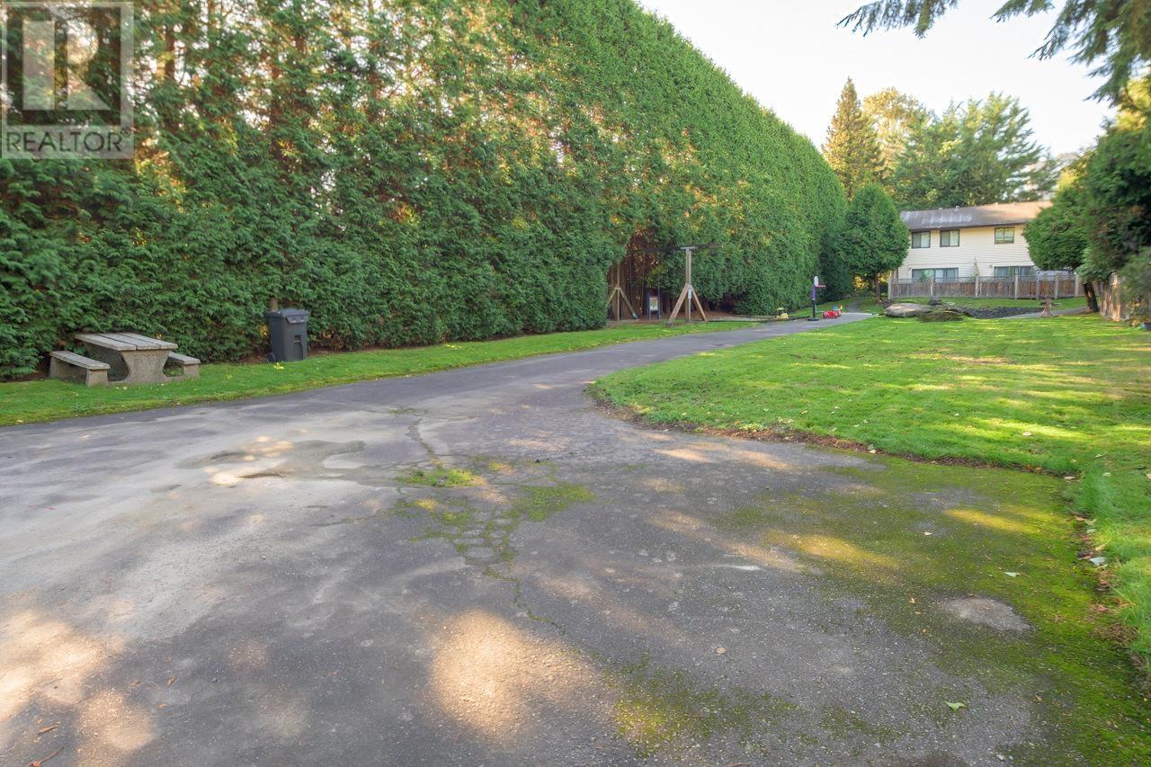 2009 Holdom Avenue, Burnaby, British Columbia  V5B 3W5 - Photo 35 - R2828456