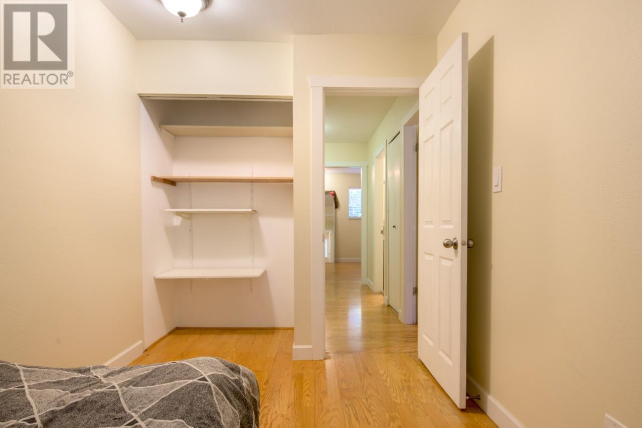 2009 Holdom Avenue, Burnaby, British Columbia  V5B 3W5 - Photo 25 - R2828456