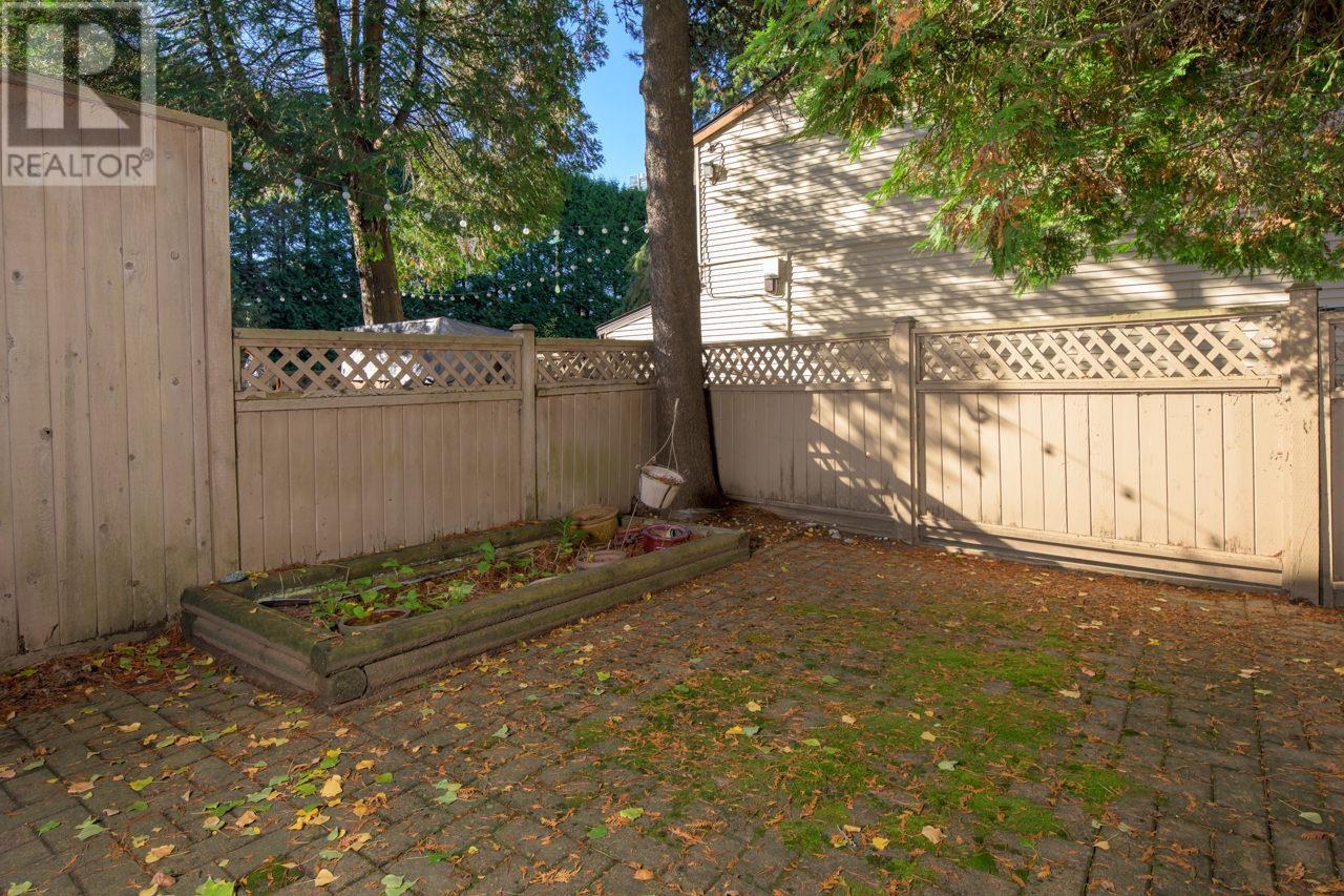 2009 Holdom Avenue, Burnaby, British Columbia  V5B 3W5 - Photo 32 - R2828456