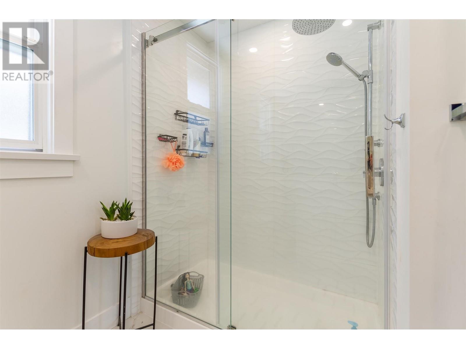 107 N Kaslo Street, Vancouver, British Columbia  V5K 3M9 - Photo 14 - R2775342