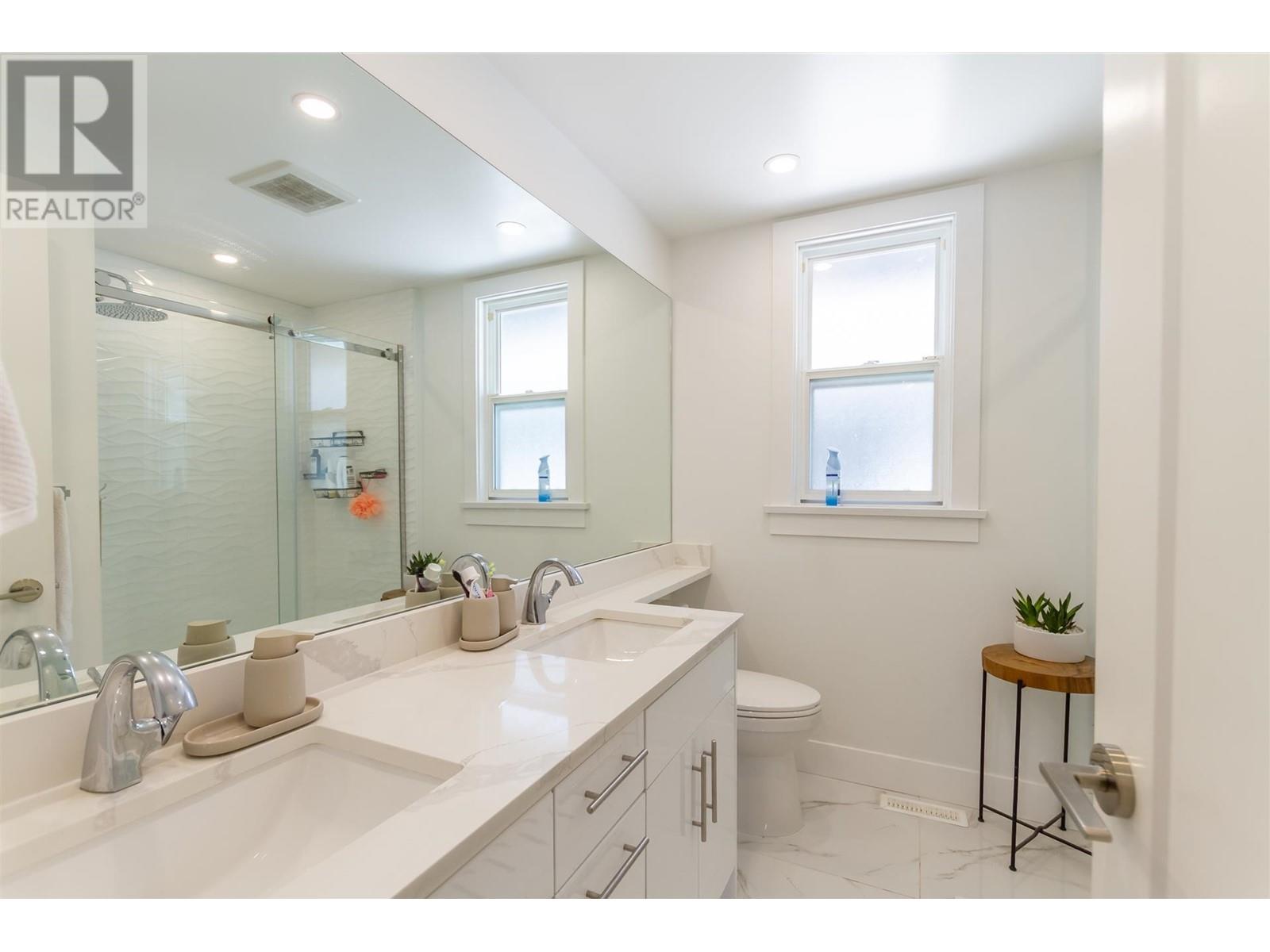 107 N Kaslo Street, Vancouver, British Columbia  V5K 3M9 - Photo 13 - R2775342