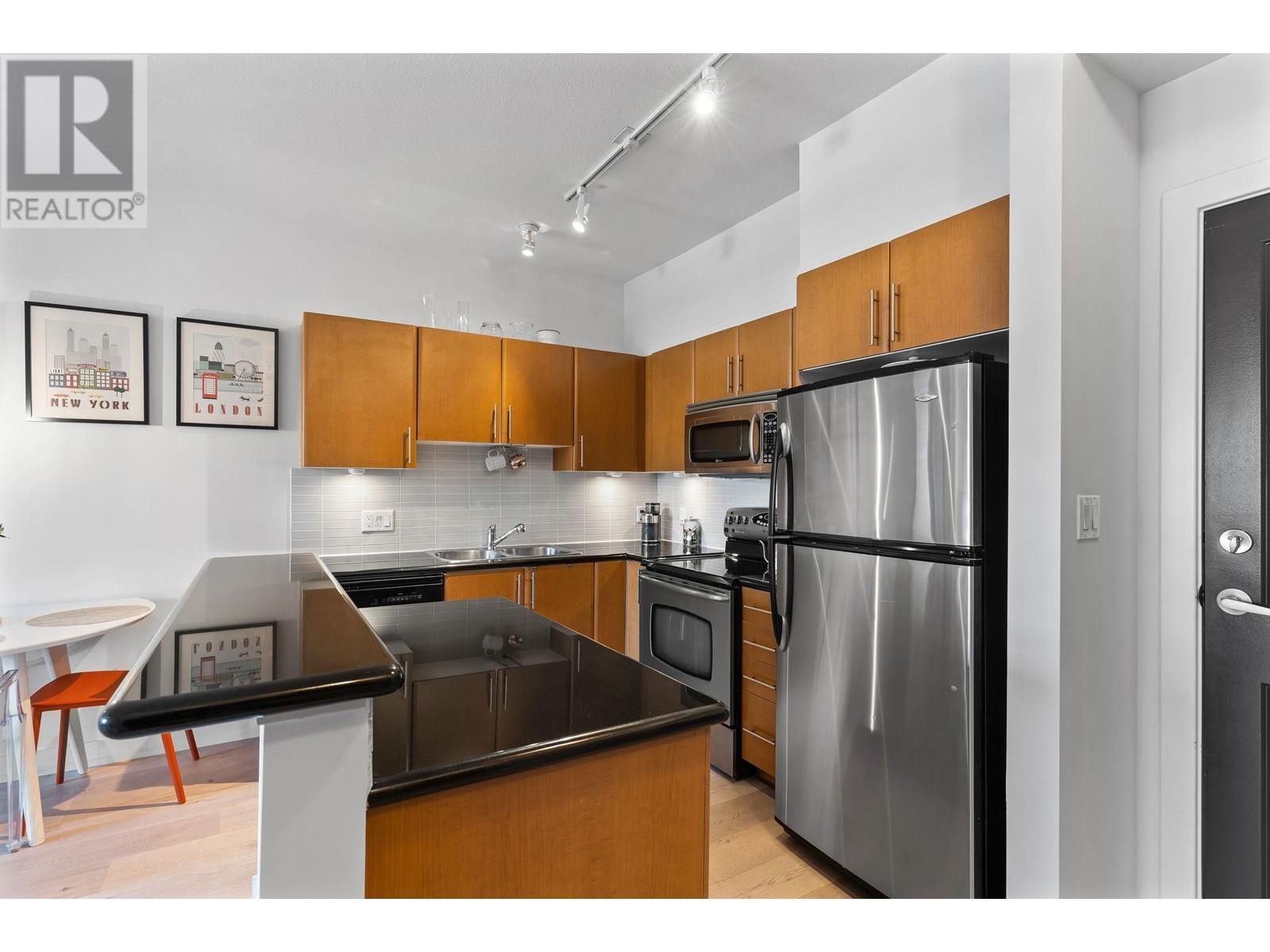 201 2330 Wilson Avenue, Port Coquitlam, British Columbia  V3C 1Z6 - Photo 5 - R2828488