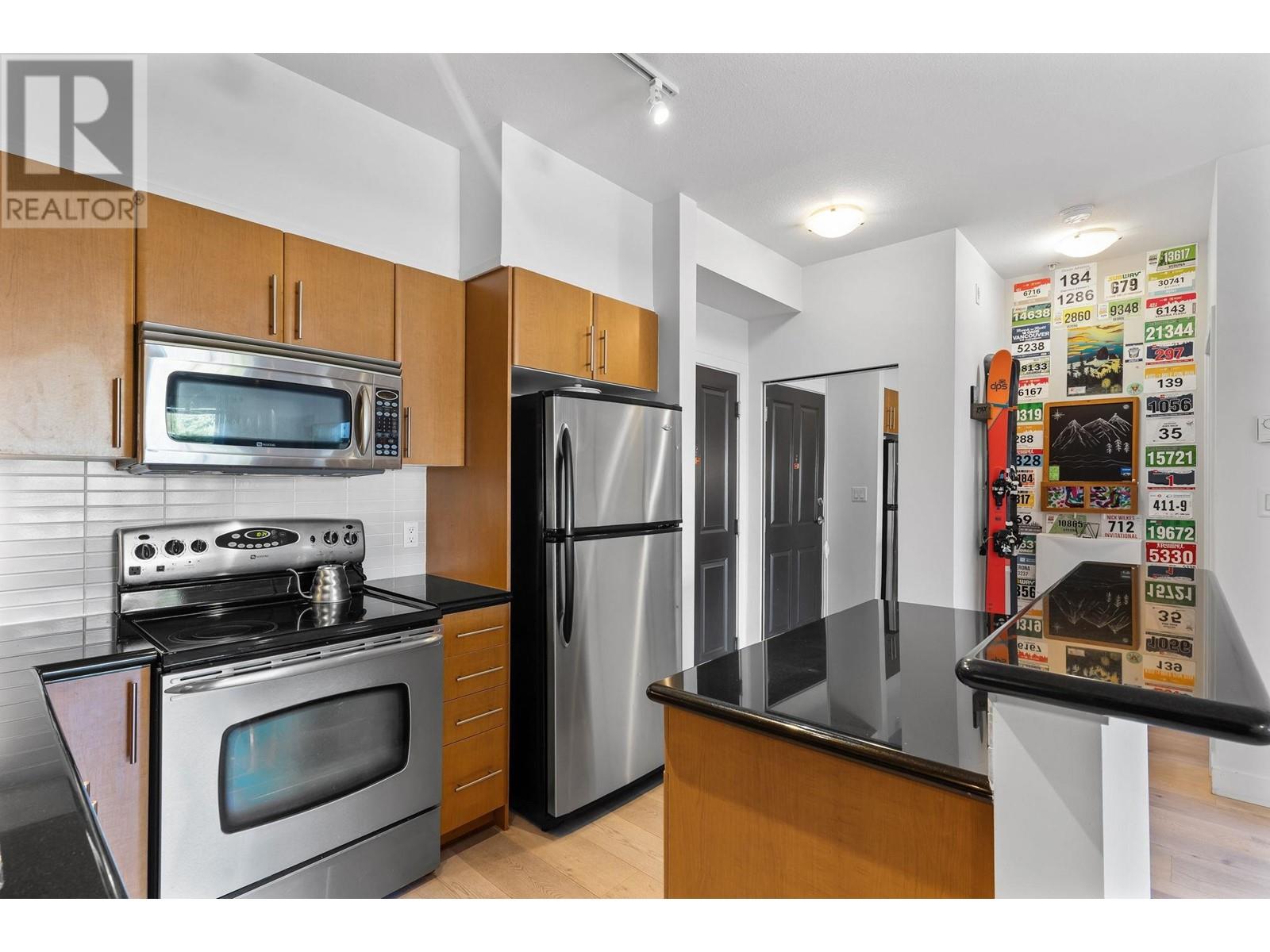 201 2330 Wilson Avenue, Port Coquitlam, British Columbia  V3C 1Z6 - Photo 6 - R2828488