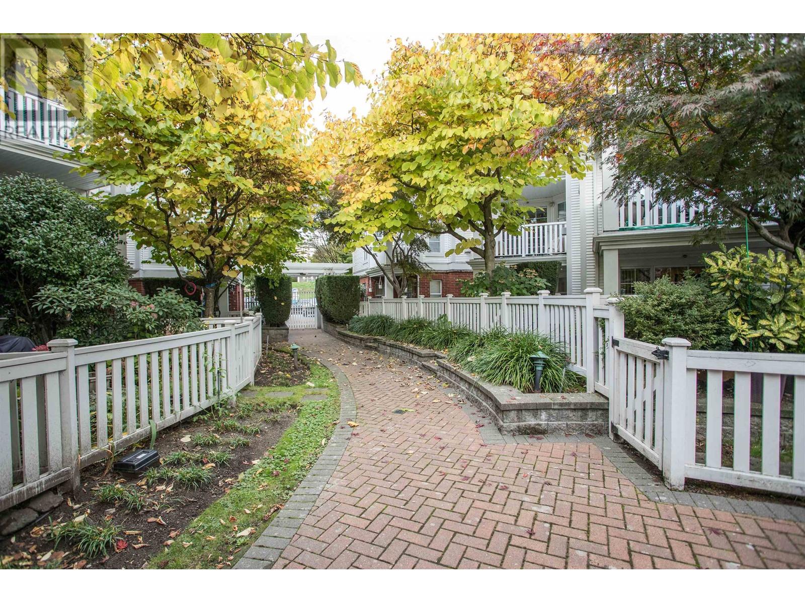 313 147 E 1st Street, North Vancouver, British Columbia  V7L 1B2 - Photo 22 - R2828510