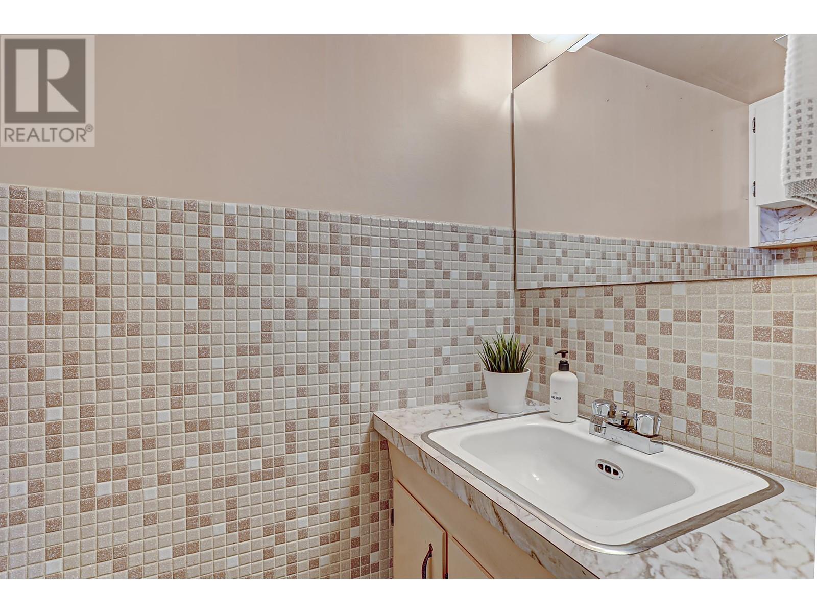 2915 E 5th Avenue, Vancouver, British Columbia  V5M 1N6 - Photo 29 - R2828499