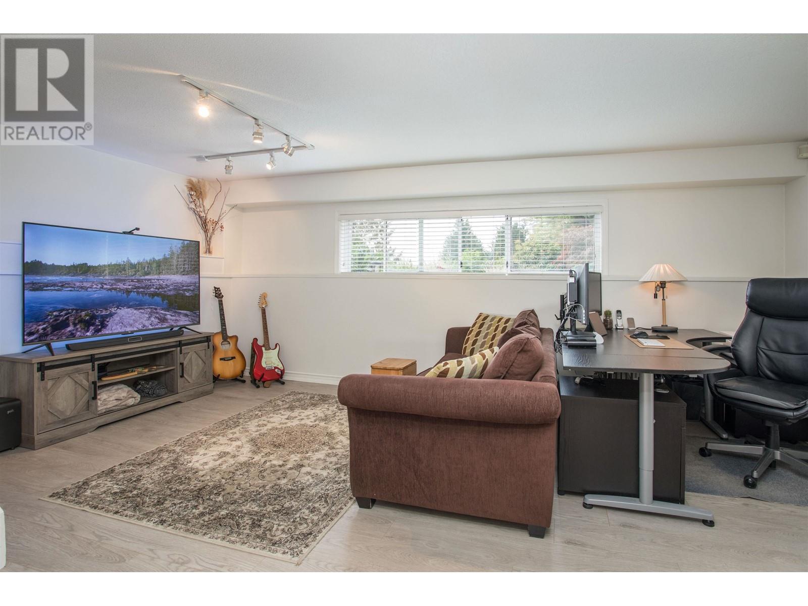 1298 Evelyn Street, North Vancouver, British Columbia  V7K 1T5 - Photo 14 - R2828512