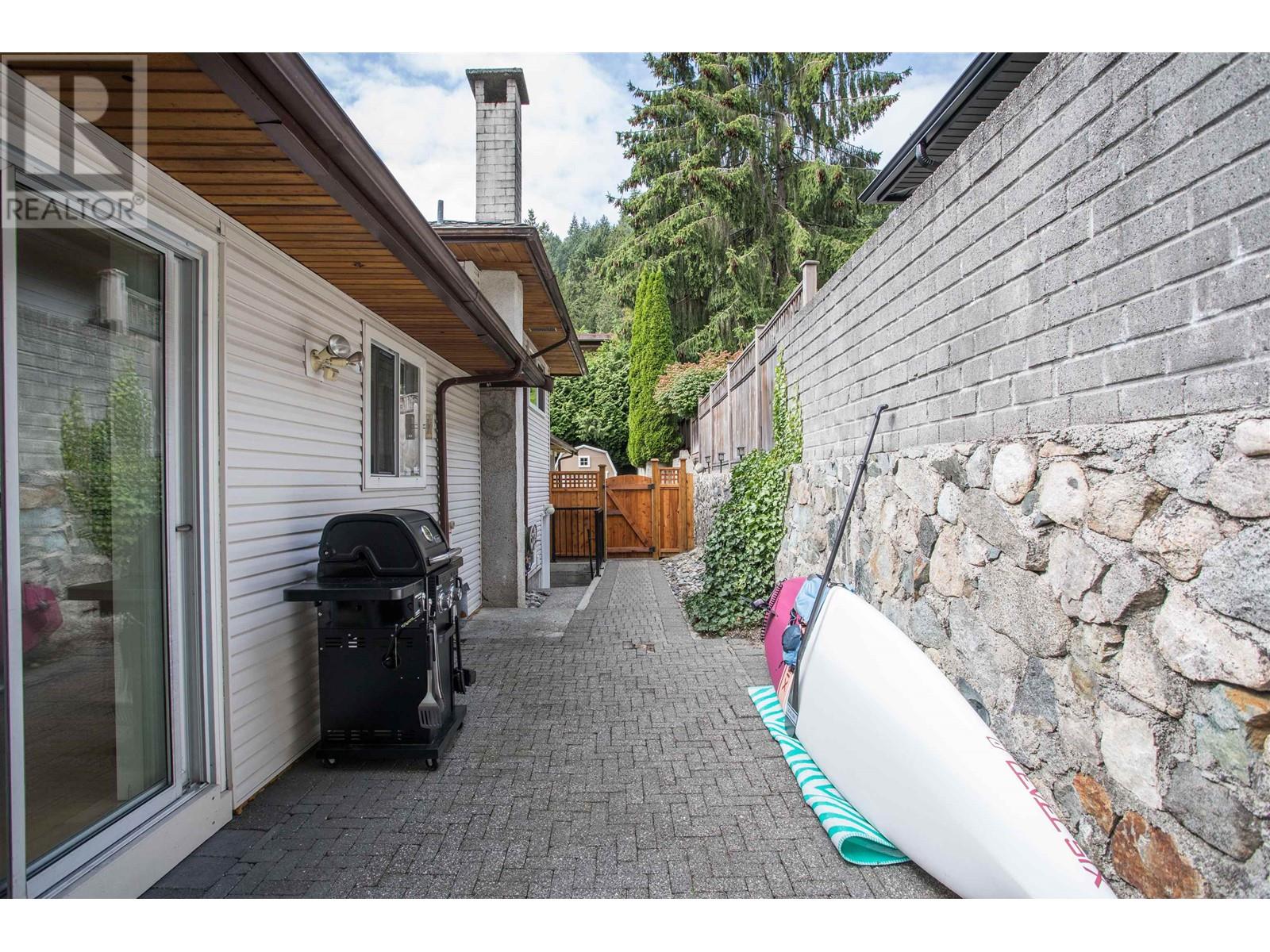 1298 Evelyn Street, North Vancouver, British Columbia  V7K 1T5 - Photo 28 - R2828512