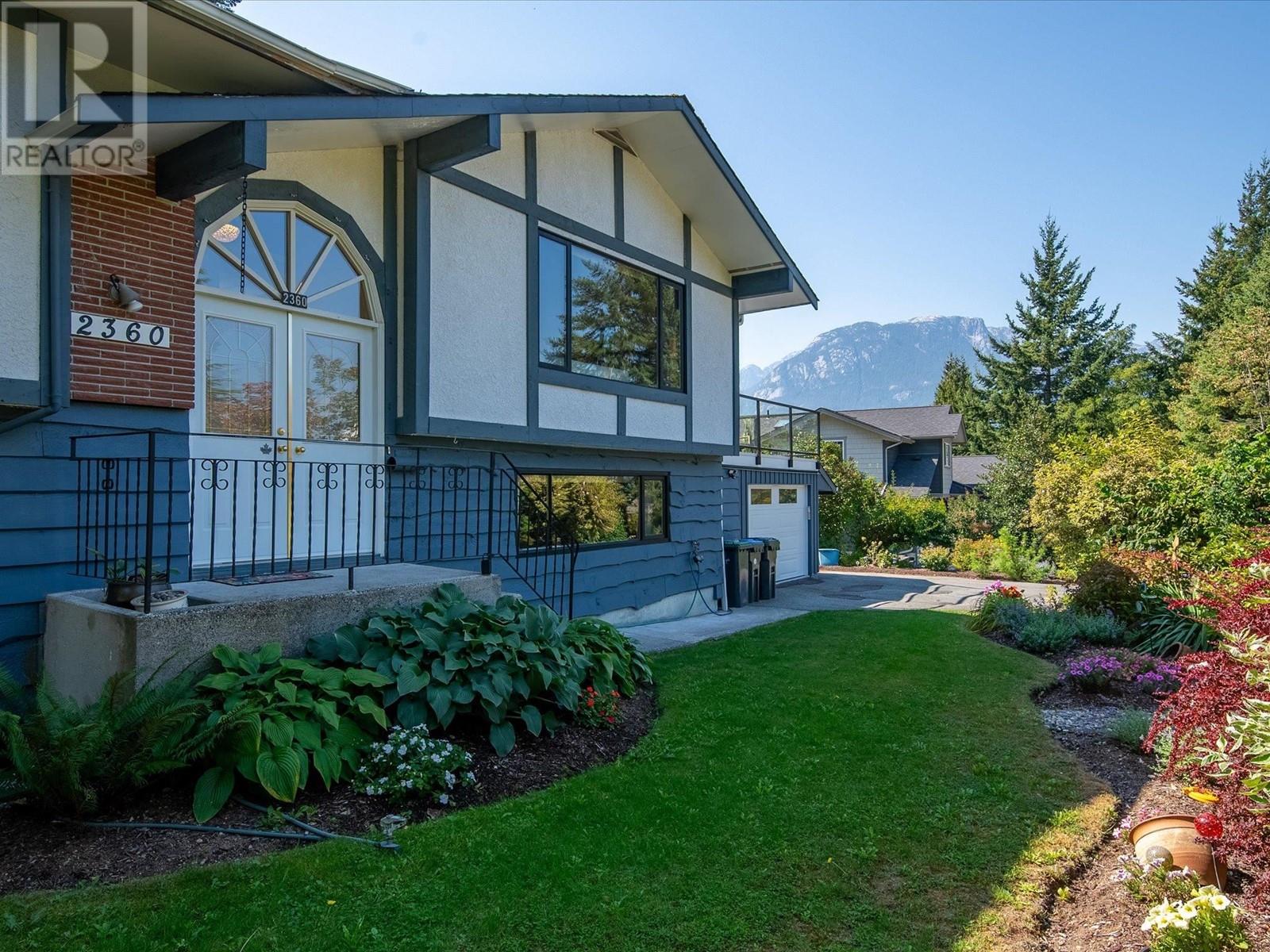 2360 Friedel Crescent, Squamish, British Columbia  V8B 0P3 - Photo 10 - R2828515