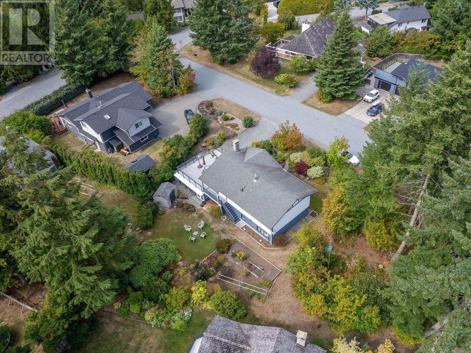 2360 Friedel Crescent, Squamish, British Columbia  V8B 0P3 - Photo 19 - R2828515