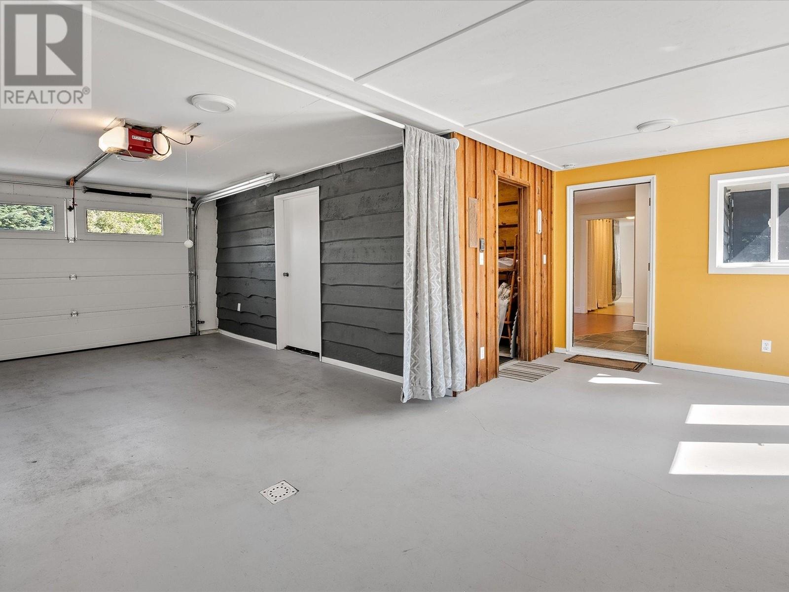 2360 Friedel Crescent, Squamish, British Columbia  V8B 0P3 - Photo 31 - R2828515