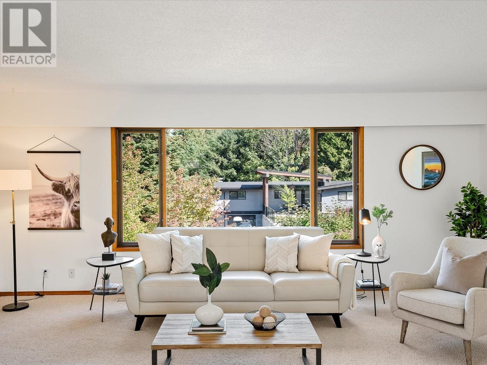 2360 Friedel Crescent, Squamish, British Columbia  V8B 0P3 - Photo 4 - R2828515