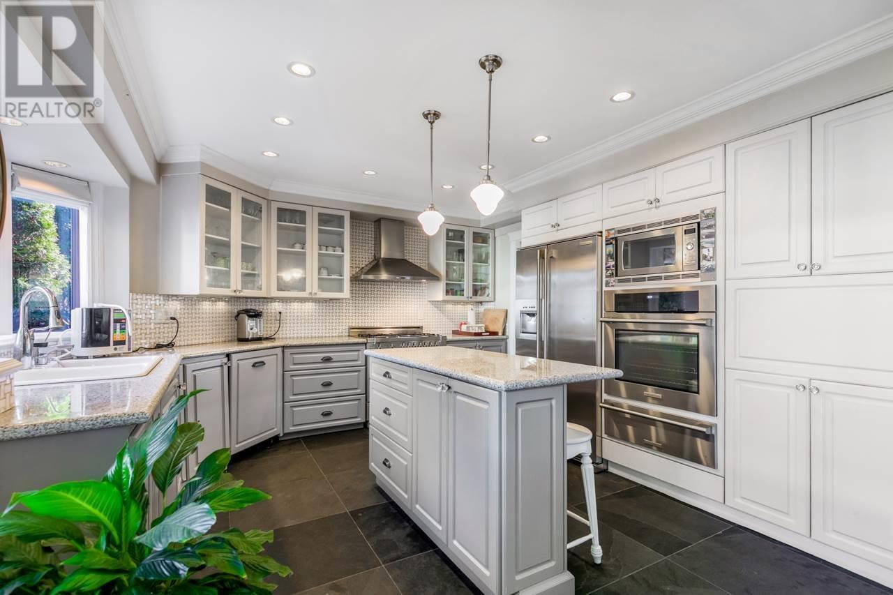 53xx Sperling Avenue, Burnaby, British Columbia  V5E 2T5 - Photo 11 - R2828520