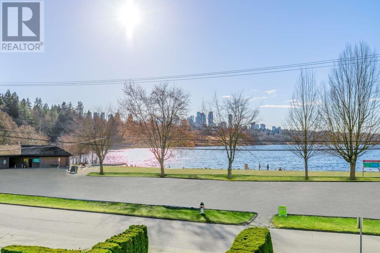 53xx Sperling Avenue, Burnaby, British Columbia  V5E 2T5 - Photo 6 - R2828520