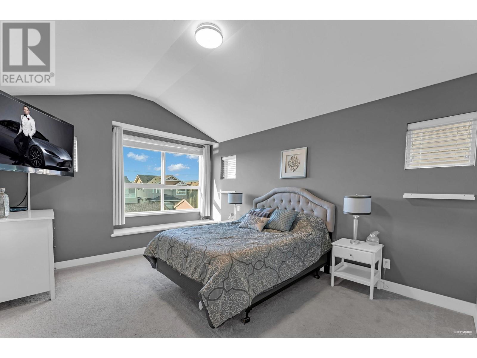 10509 Robertson Street, Maple Ridge, British Columbia  V2W 0H8 - Photo 11 - R2828347