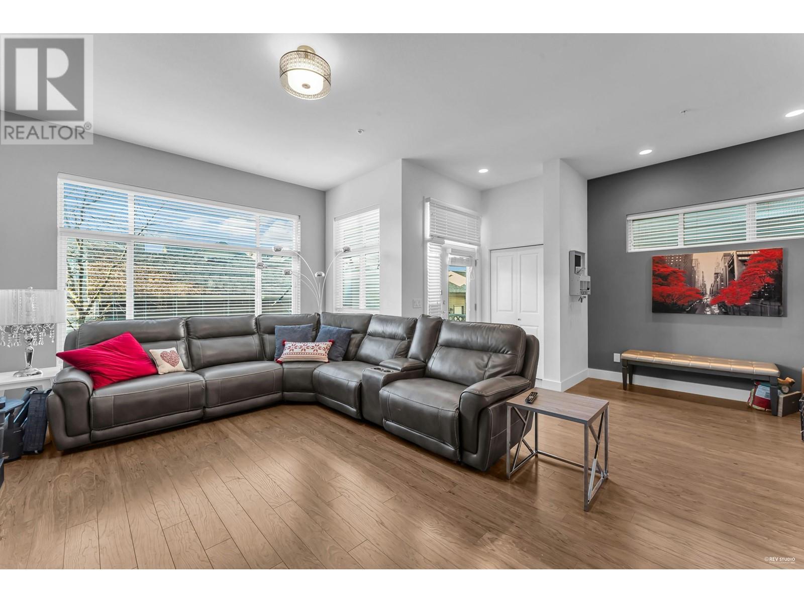 10509 Robertson Street, Maple Ridge, British Columbia  V2W 0H8 - Photo 8 - R2828347