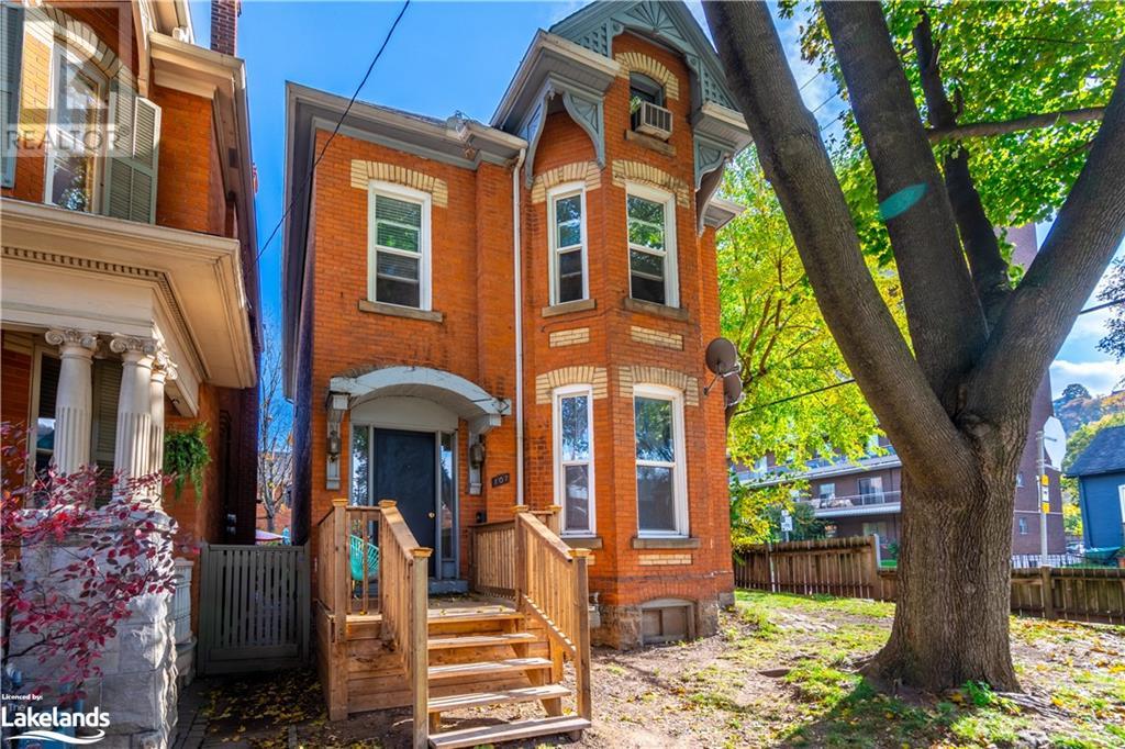 107 erie avenue, hamilton