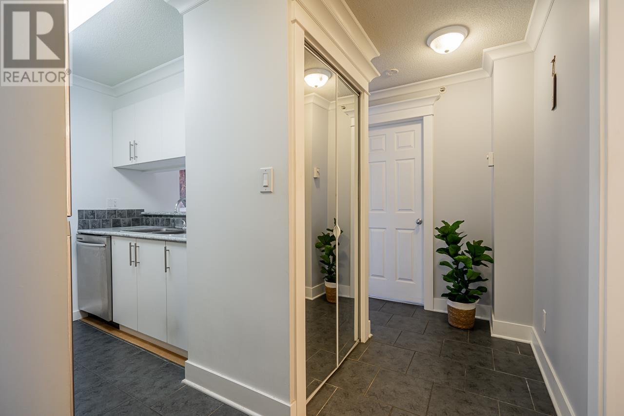 302 720 Carnarvon Street, New Westminster, British Columbia  V3M 6S2 - Photo 3 - R2827782