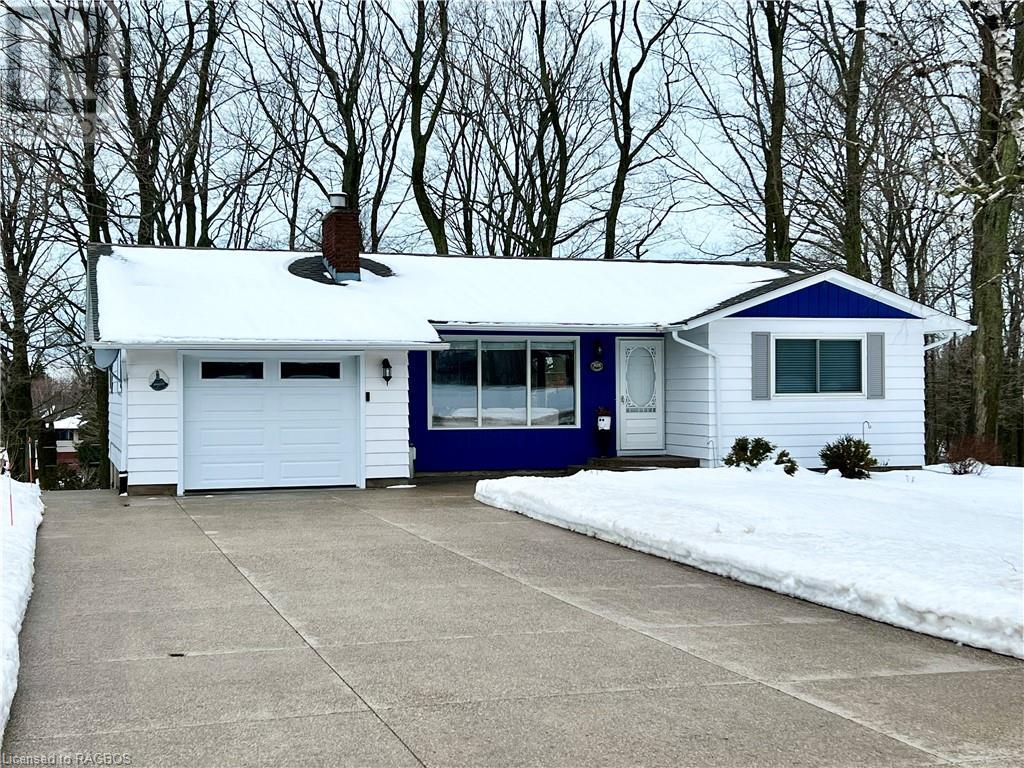 308 Tyendinaga Drive, Southampton, Ontario  N0H 2L0 - Photo 1 - 40506449