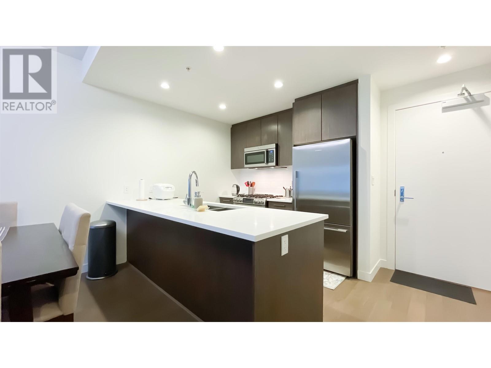 308 9060 University Crescent, Burnaby, British Columbia  V5A 0E1 - Photo 5 - R2828483