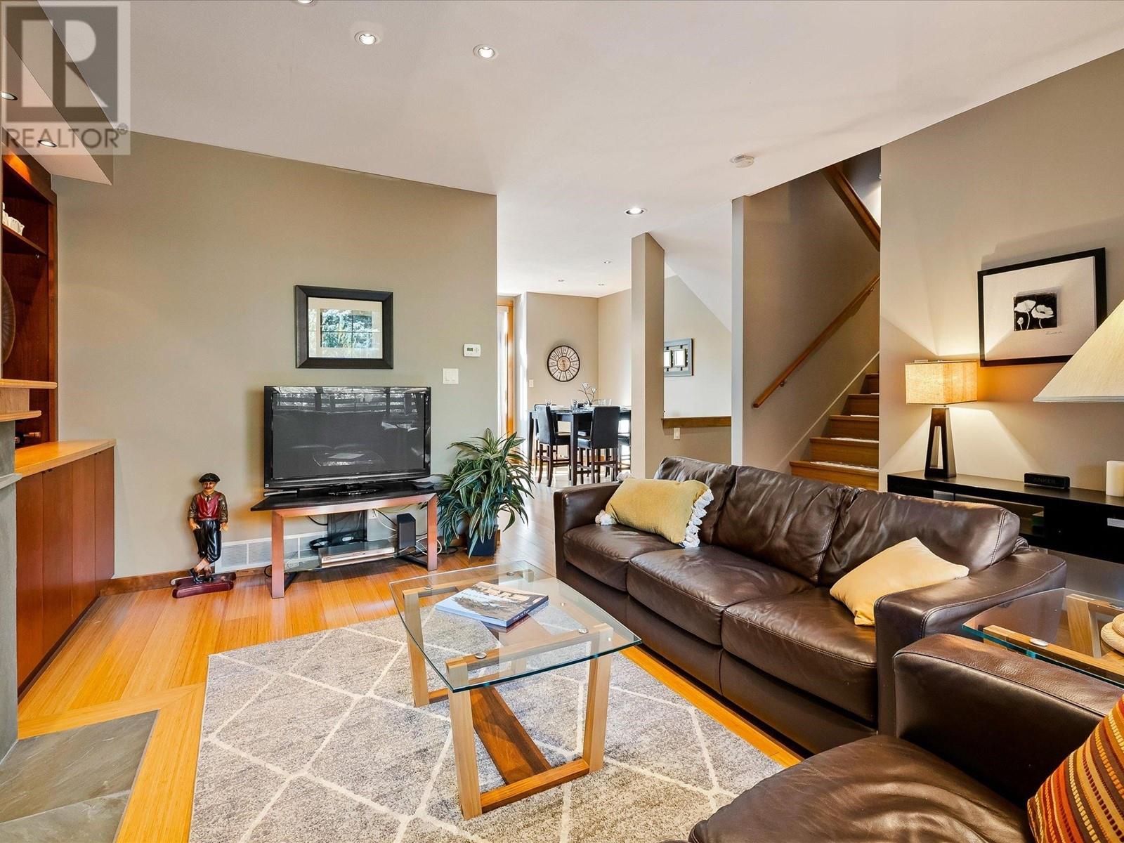 10 8030 Nicklaus North Boulevard, Whistler, British Columbia  V8E 1J7 - Photo 2 - R2819390