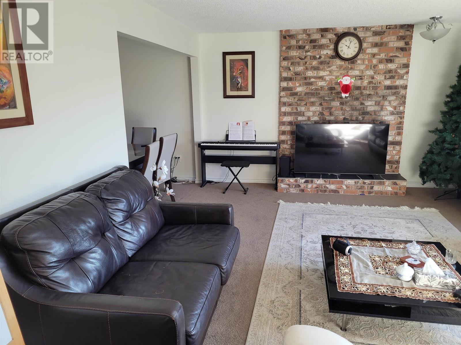 3747 Union Street, Burnaby, British Columbia  V5C 2W2 - Photo 3 - R2826373
