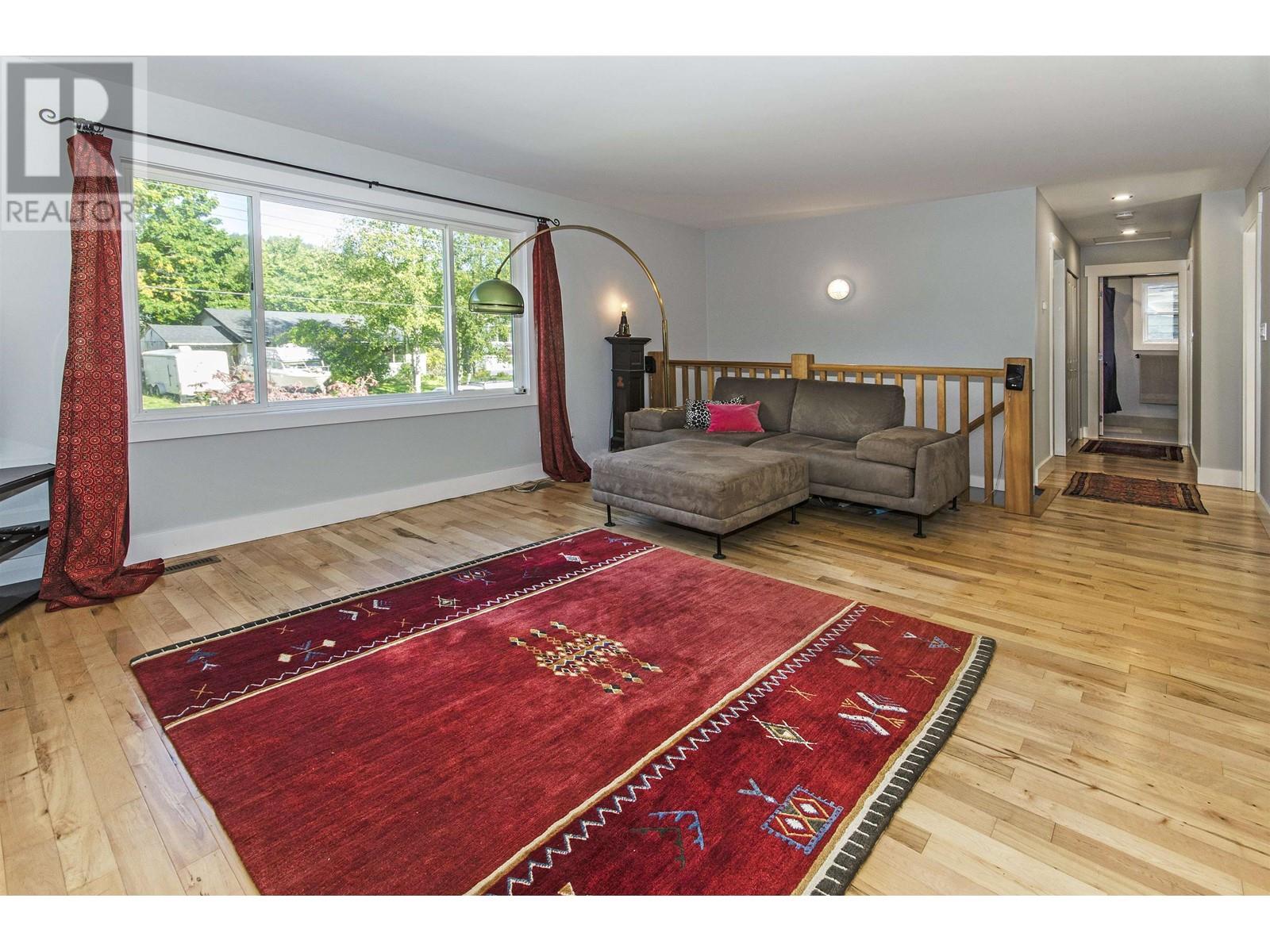 37976 Magnolia Crescent, Squamish, British Columbia  V8B 0C2 - Photo 11 - R2823062