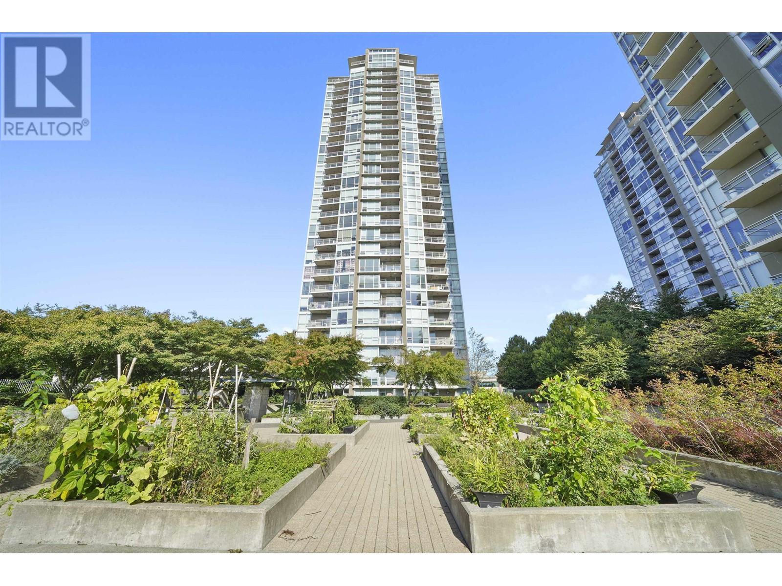 2004 2968 Glen Drive, Coquitlam, British Columbia  V3B 0C4 - Photo 31 - R2828548