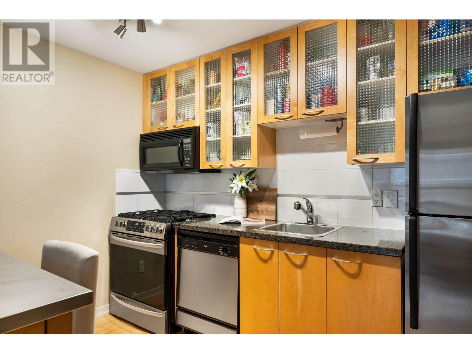 705 969 Richards Street, Vancouver, British Columbia  V6B 1A8 - Photo 12 - R2828562